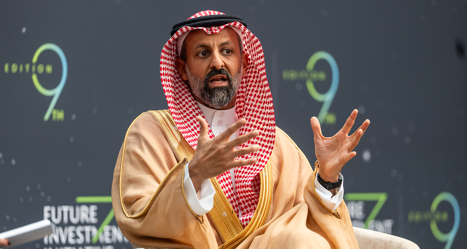 القويز: مراجعة حدود الملكية الأجنبية العام المقبل